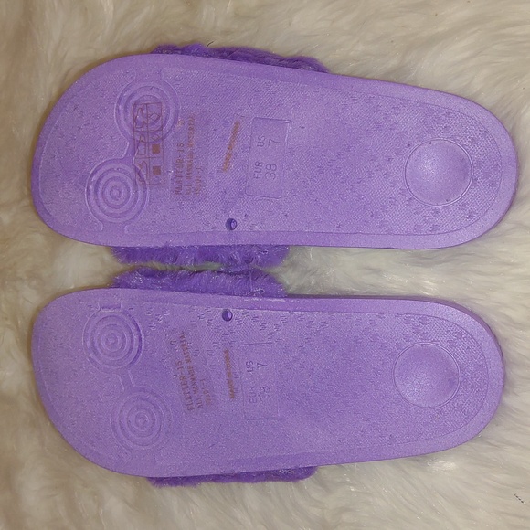 👣BAMBOO Lavender Furry Flatter footwear - Picture 9 of 13